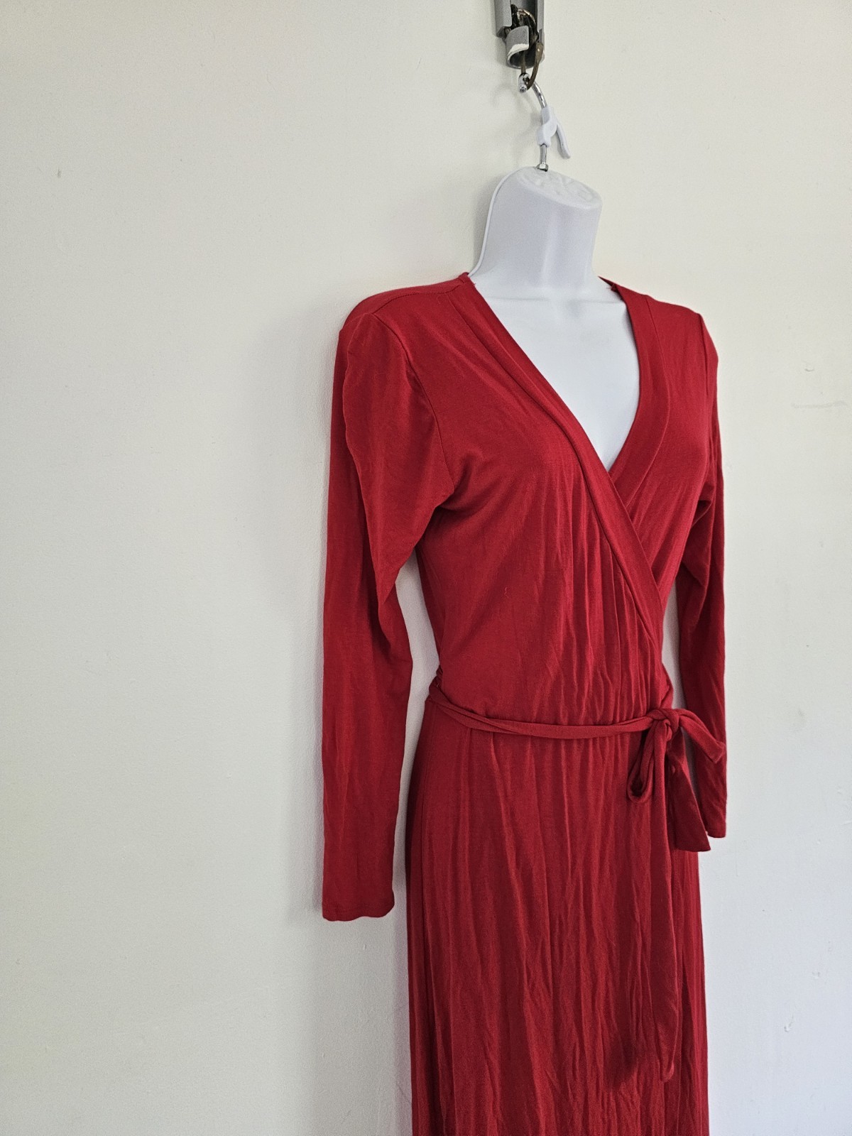 Got Style USA Red Wrap Crossover Maxi Dress size Medium Long Sleeve V-Neck