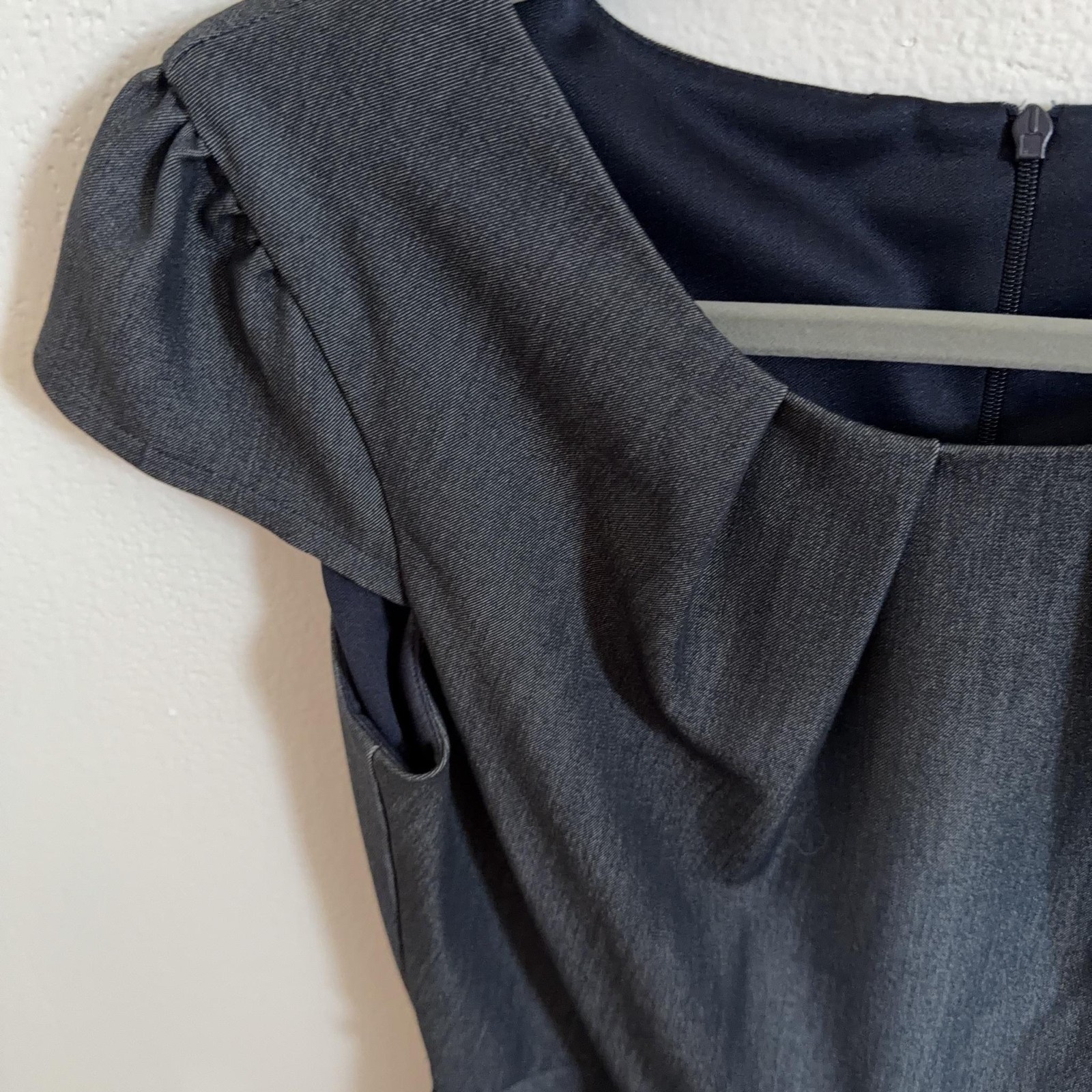 Connected Apparel Dress Womens 4P Gray Belted Sheath Cap Sleeve Knee Length
