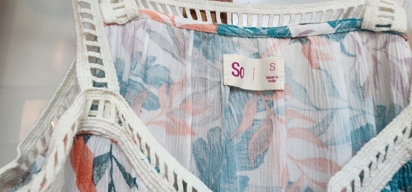 SO brand-Tropical-print cami maxi dress with crochet neckline, SIZE S