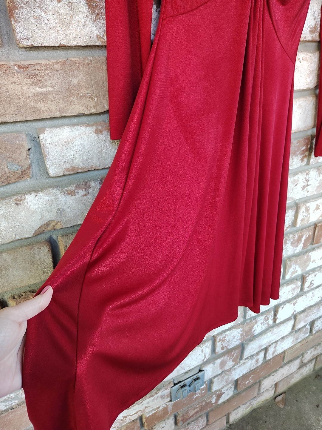 Coldwater Creek Red Shimmer Stretch Knit Ruched Front V-neck Midi Dress 6 Glam
