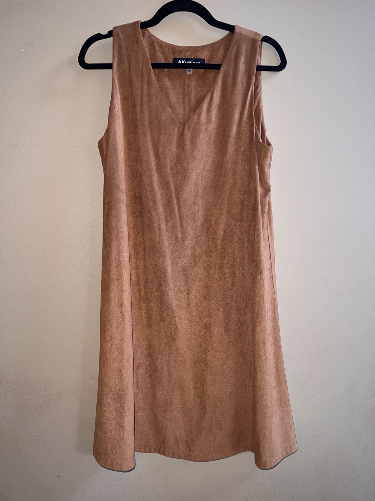 Anne Klein Faux Suede Shift Dress Women’s Medium Tan Camel Sleeveless V-Neck