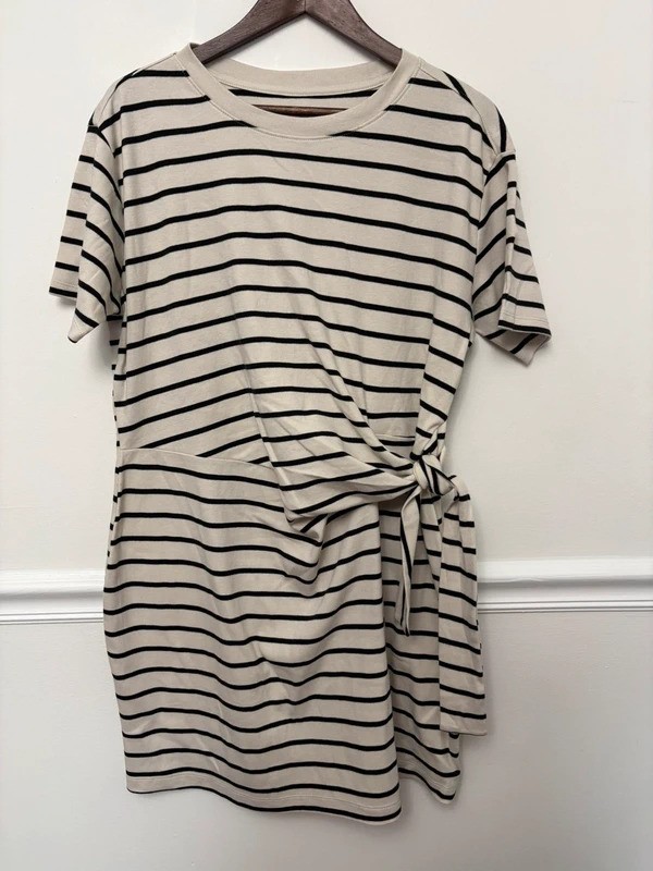 Terra & Sky Striped Tie Waist T-Shirt Dress size 14 Cream & Black NWT Style