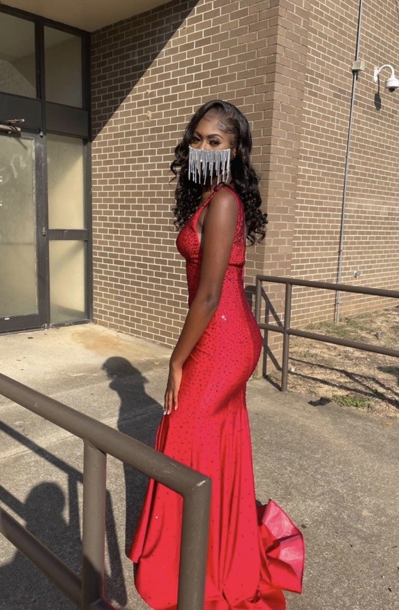 Jonathan Kayne Red Rhinestone V-Neck Spaghetti Strap Long Gown Size 0 Train