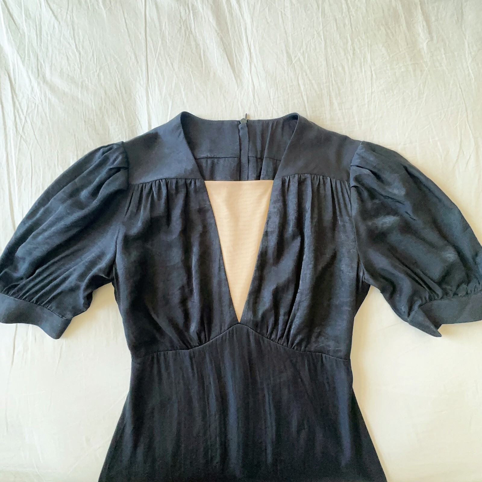 V-neck Puff Sleeves Contrasting Slim Black Lyocell Fiber Sexy Silky Midi Dress