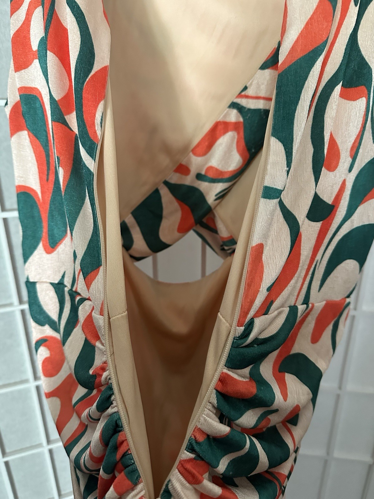 Alexia Admor Khloe Sleeveless Ruched Cutout Midi Dress