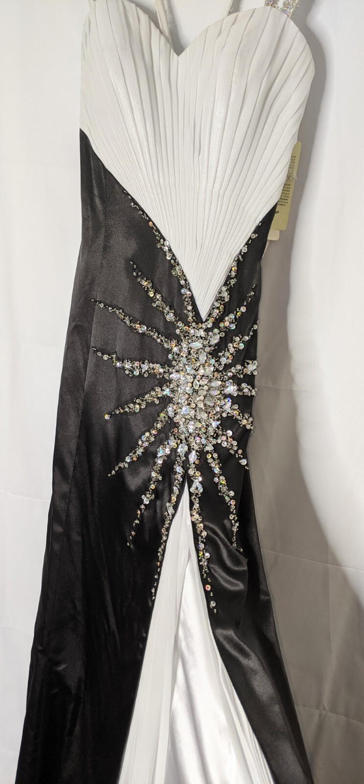 PARTYTIME Black & White Strappy Prom Formal Pageant Gown Beaded Sequins Sz 6 NWT