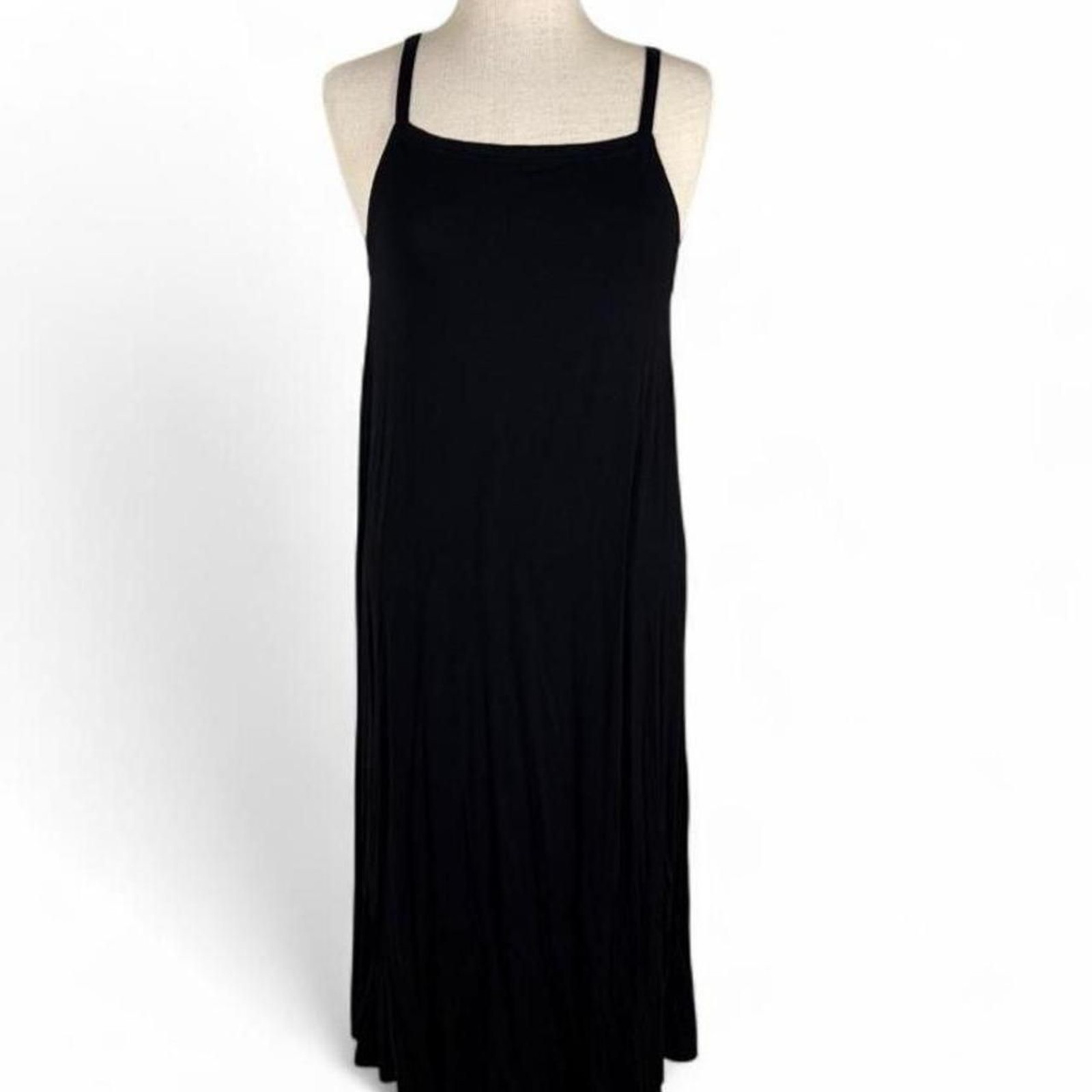 Minimalist Eileen Fisher Black Viscose Maxi Dress