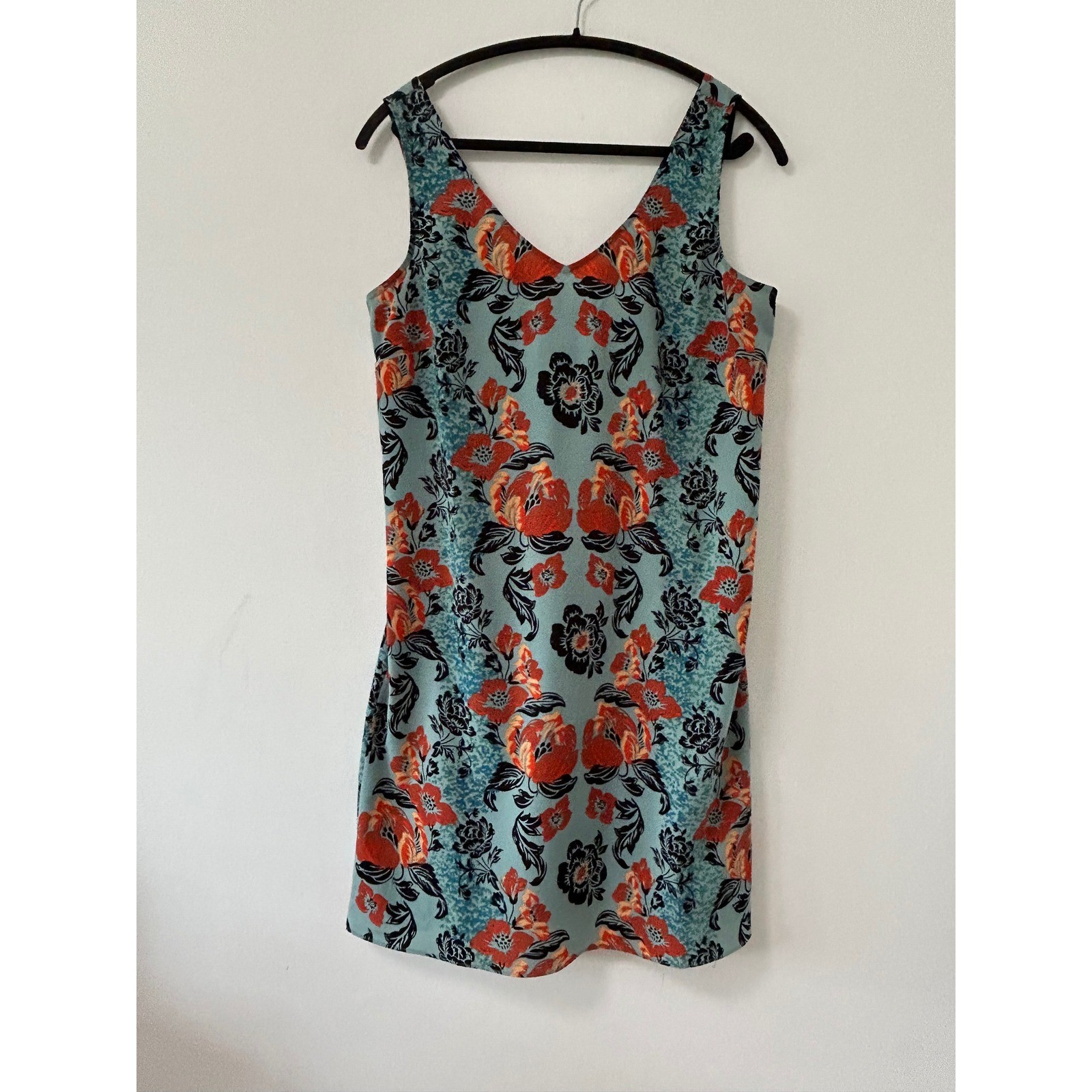 Cabi Maya Blue Orange Floral V-Neck Sleeveless Shift Dress Style 5400 Womens Med
