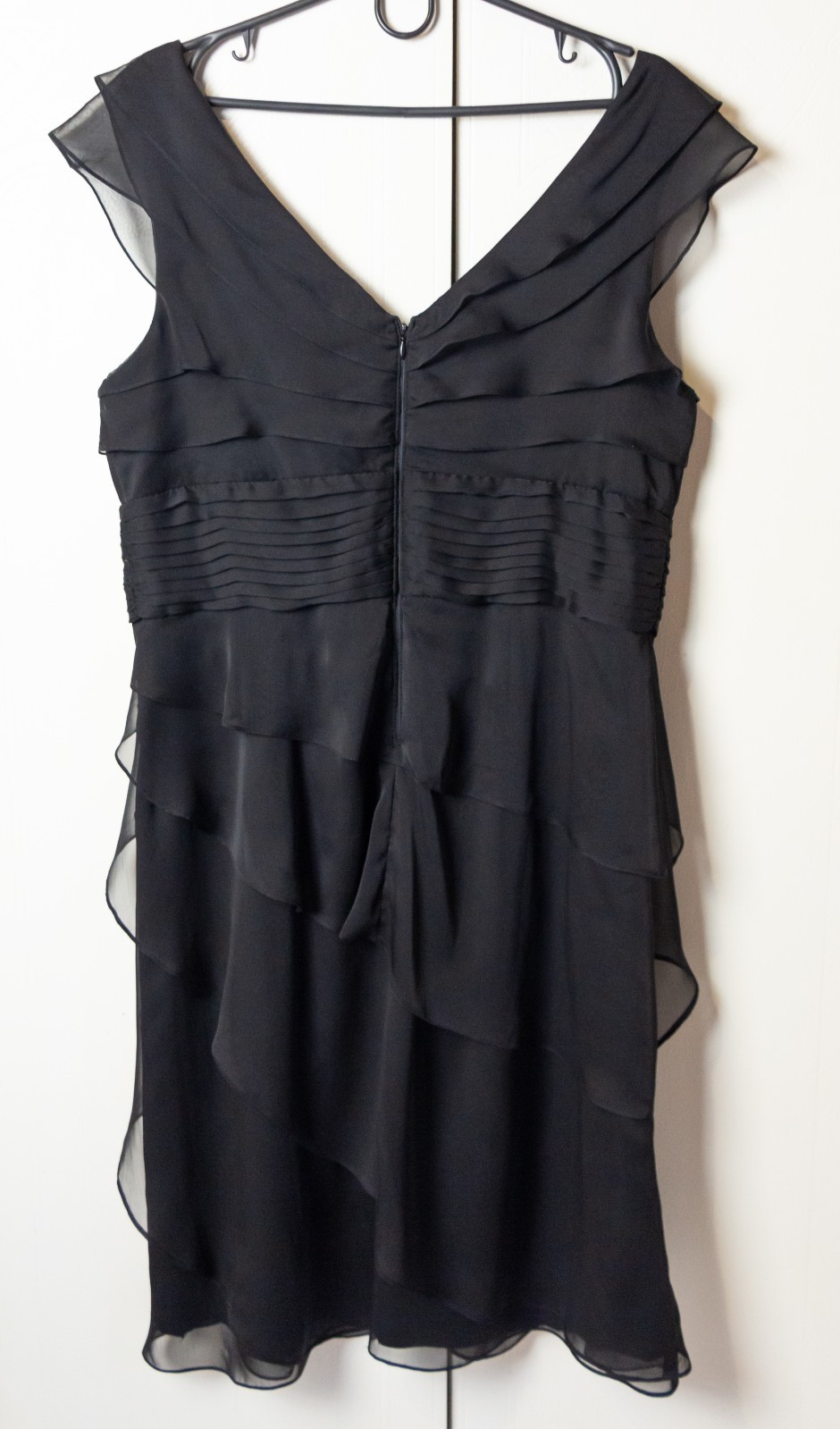 Adrianna Papell Black Chiffon Cocktail Dress Pleated Ruffle Knee Length US 16