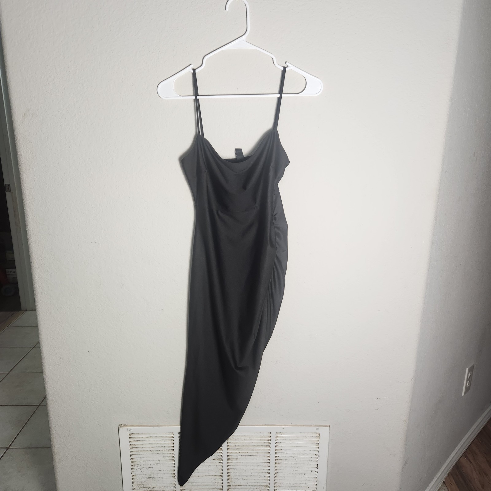 Windsor Black Satin Cowl Neck Asymmetric Ruched Stretch Slip Bodycon Dress M