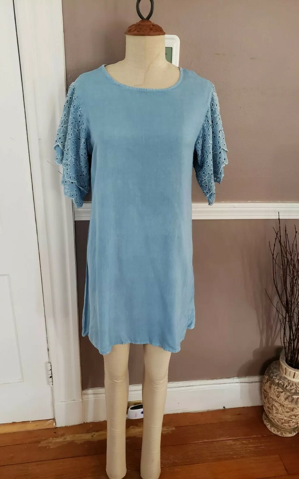 NEW!! Beautiful Short Sleeve Blue Dress By Style Envy!! Size Small!!