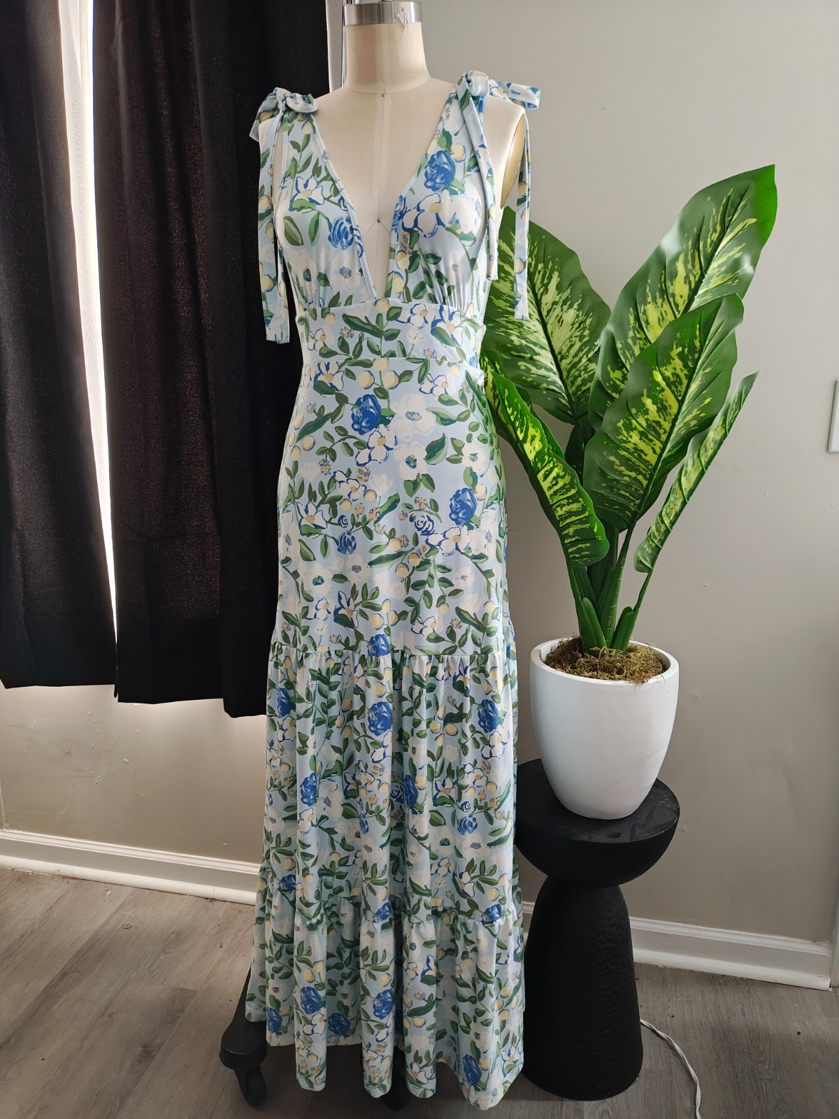 Smith & Quinn Craspedia Darling Brigette Dress Light Blue Lemons Size XS EUC