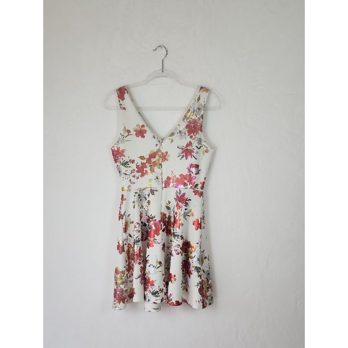 Soprano Floral Fit and Flare Sleeveless Dress Size Large V Neck Zipper Back