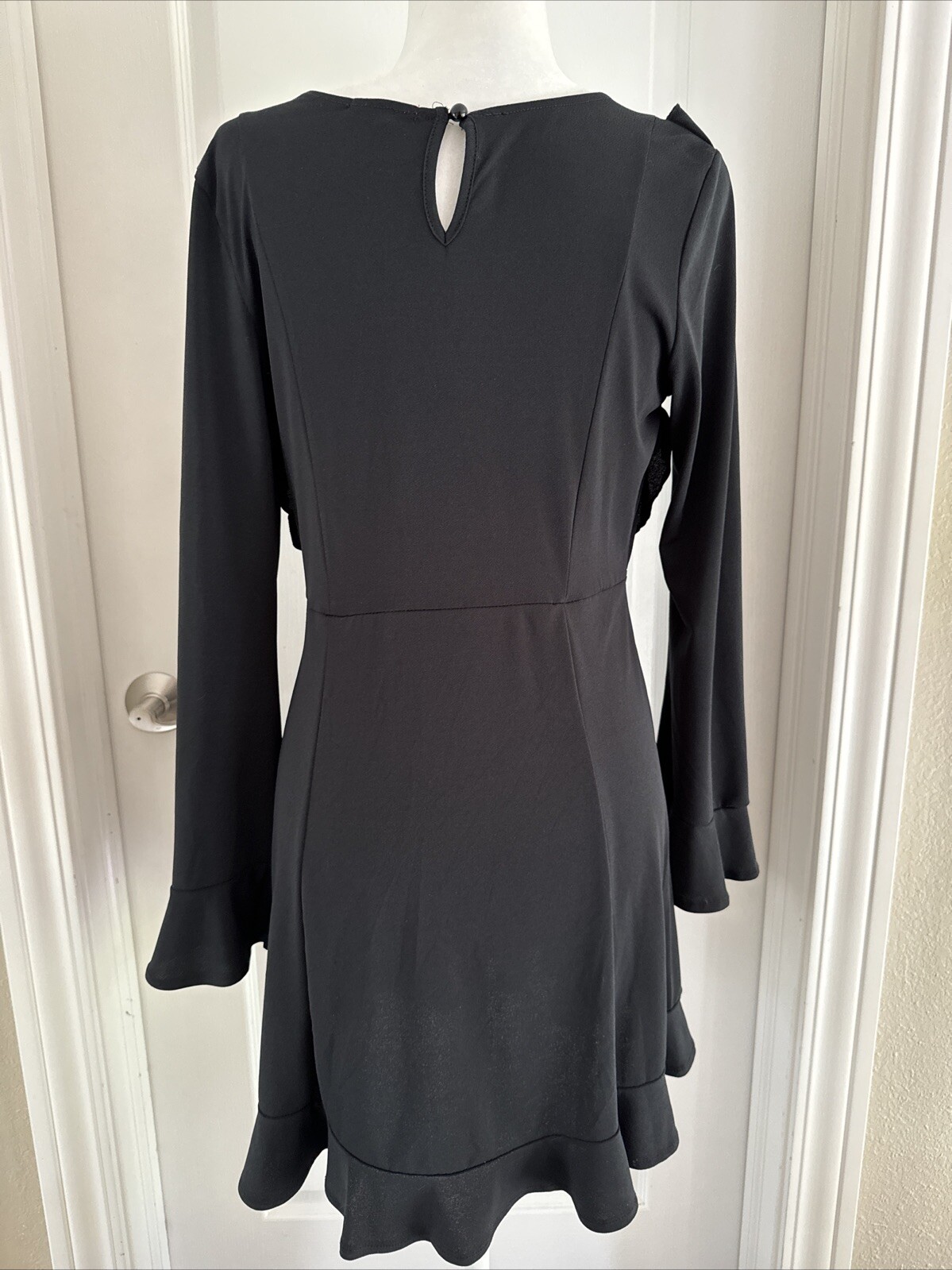 Chelsea & Violet Black Embroidered Beaded Ruffle Bell Sleeve Dress Medium EUC B9