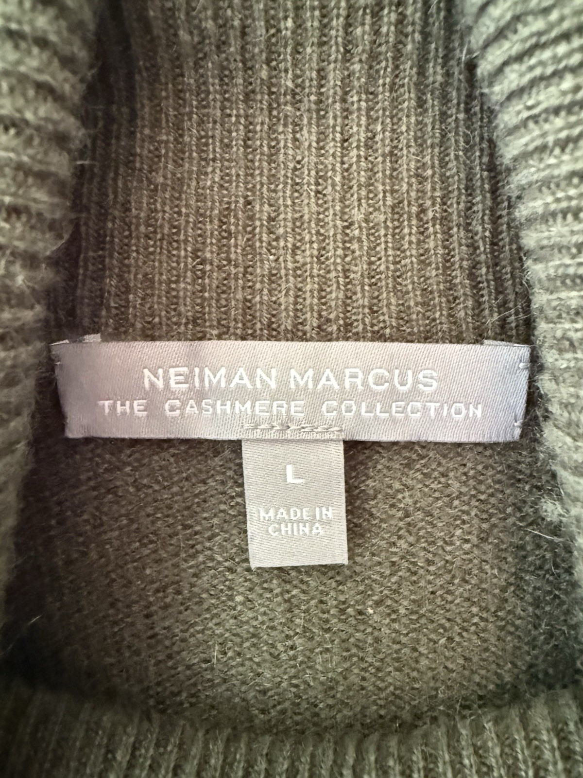 Neiman Marcus Cashmere Collection Turtleneck Olive Green Dress Size Large