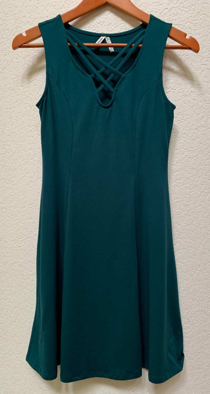 Mudd Strappy Criss Cross Neck Skater Dress Sleeveless Size Small Green