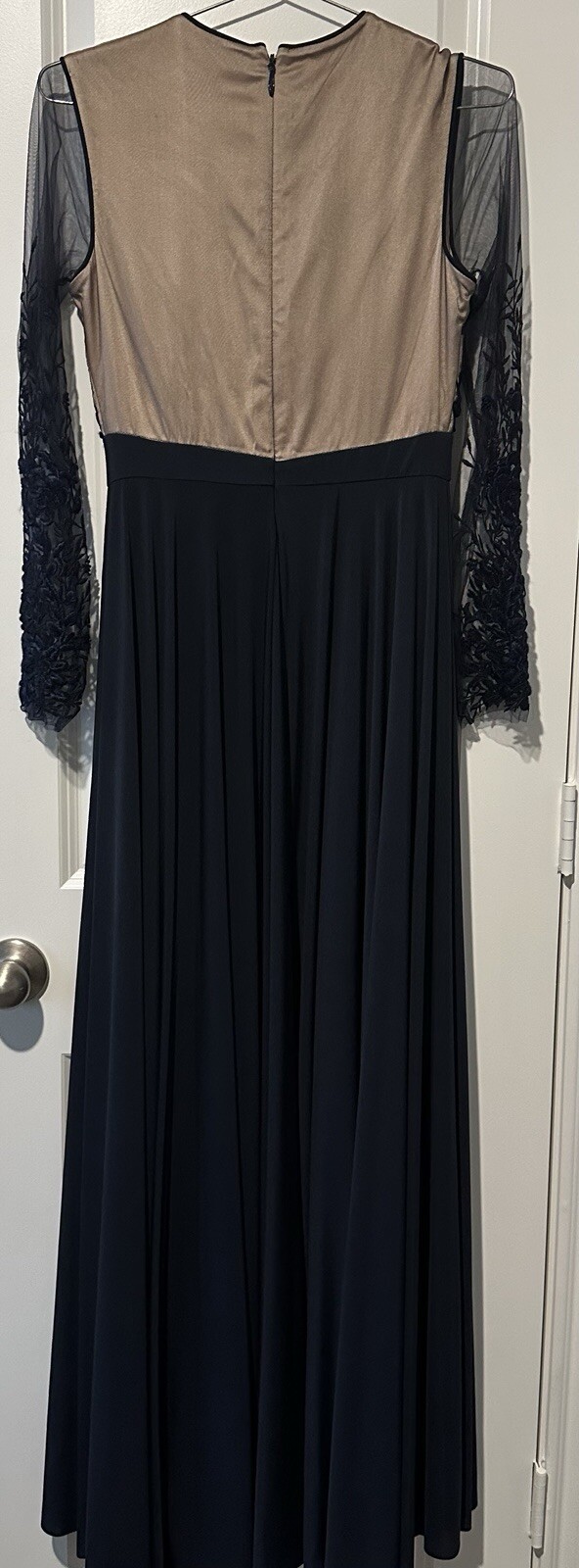 Catherine Deane Siri Embroidered Tulle Blue Long Sleeved Gown Sz 10 Silk Lining