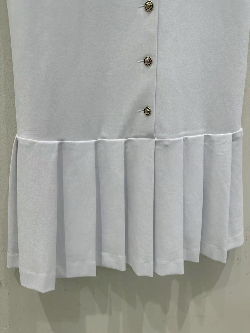 Sandro white Lapel contrasting color pleated sleeveless vest Dresses