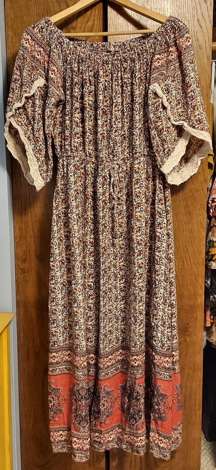 Angie Short Sleeved Floral Dress With Lace Accents Size L