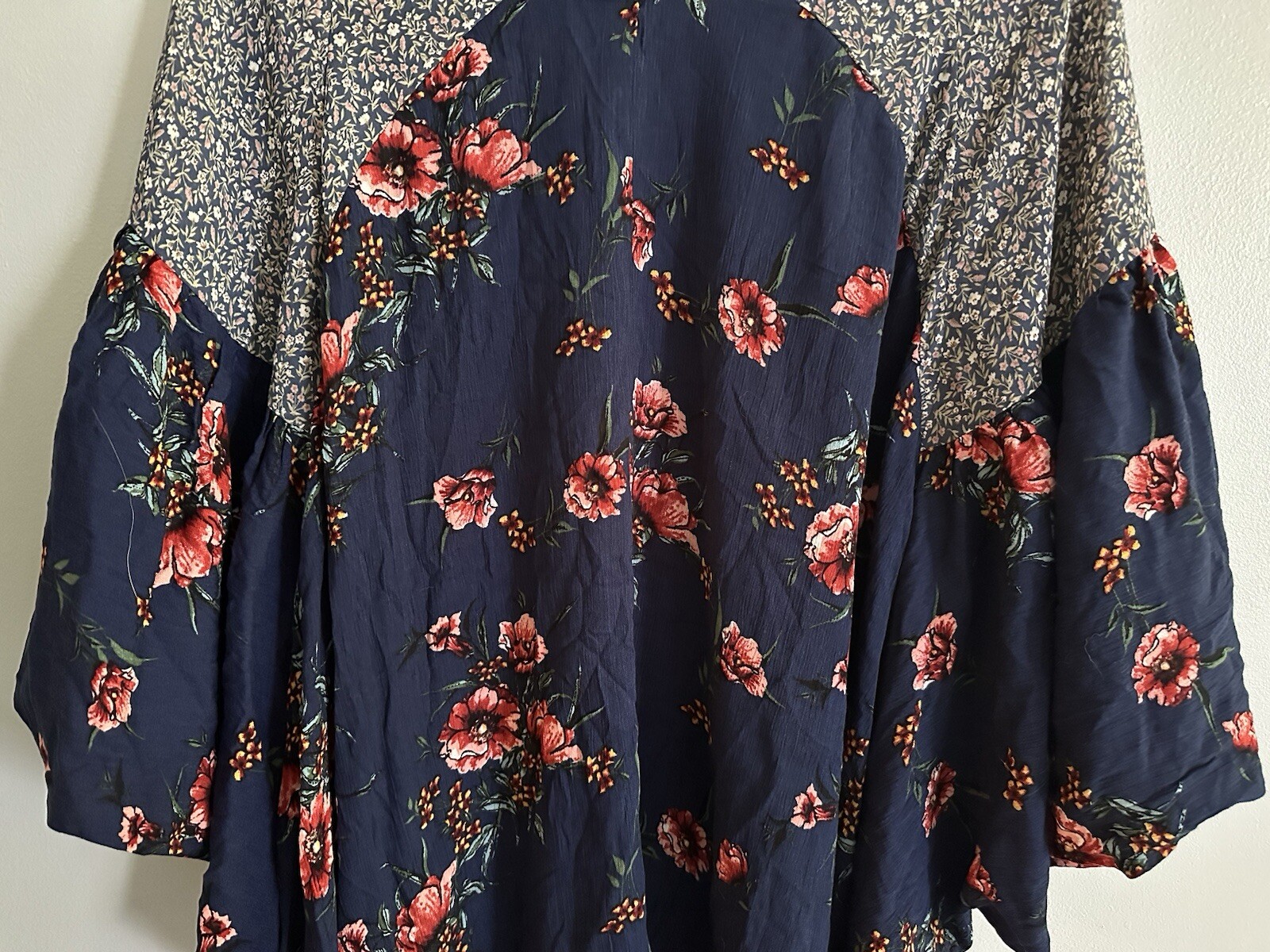 Umgee Boho Floral Dress Batwing Sleeves Women’s Size M Peasant Style Hi Low Hem