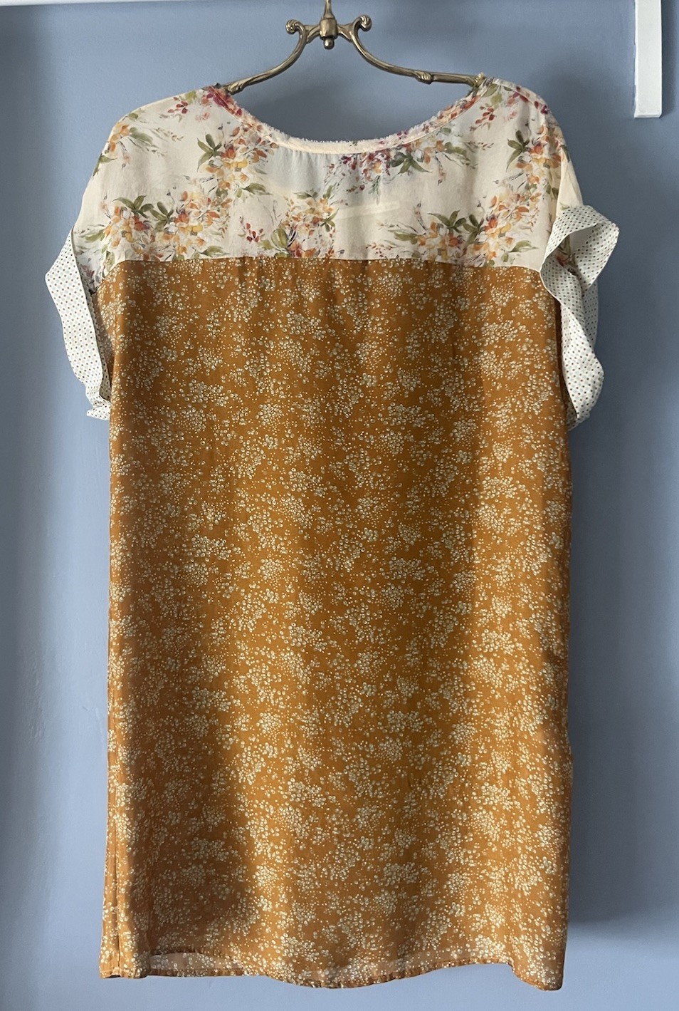 Gold Case 100% Silk Mini Dress IT 42 M Lightweight Sheer