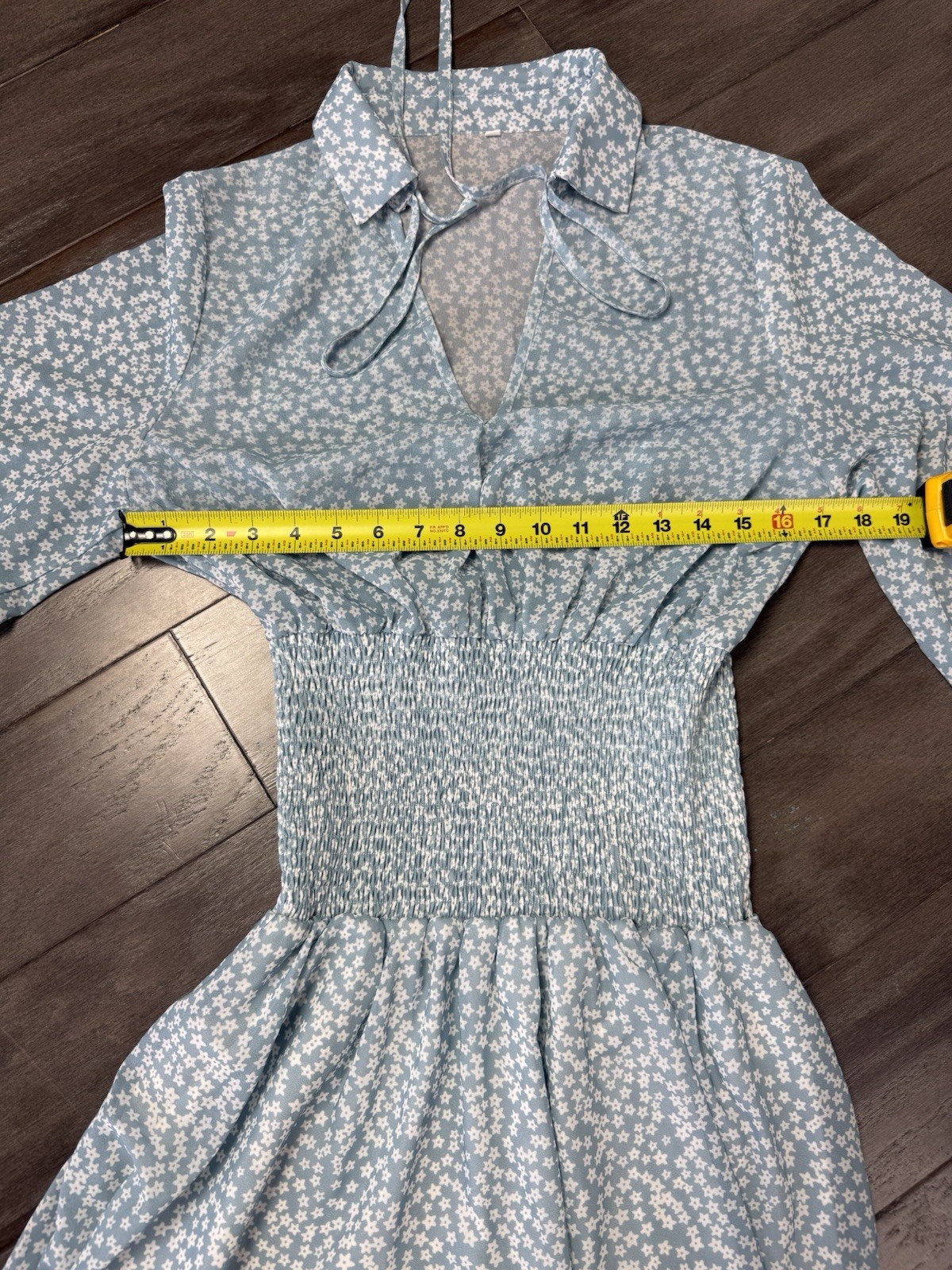 Women’s Blue Floral Long Sleeve V-Neck Mini Dress Size Large Smocked Waist