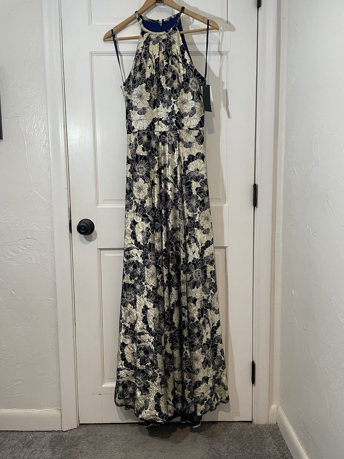 NWT Betsy & Adam Navy Gold Floral Halter Maxi Dress Sleeveless A24360 Size 6