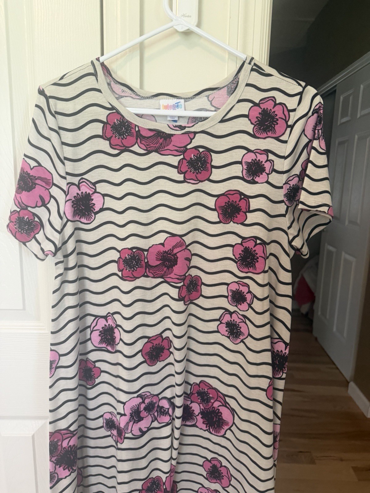 LuLaRoe Carly dress L