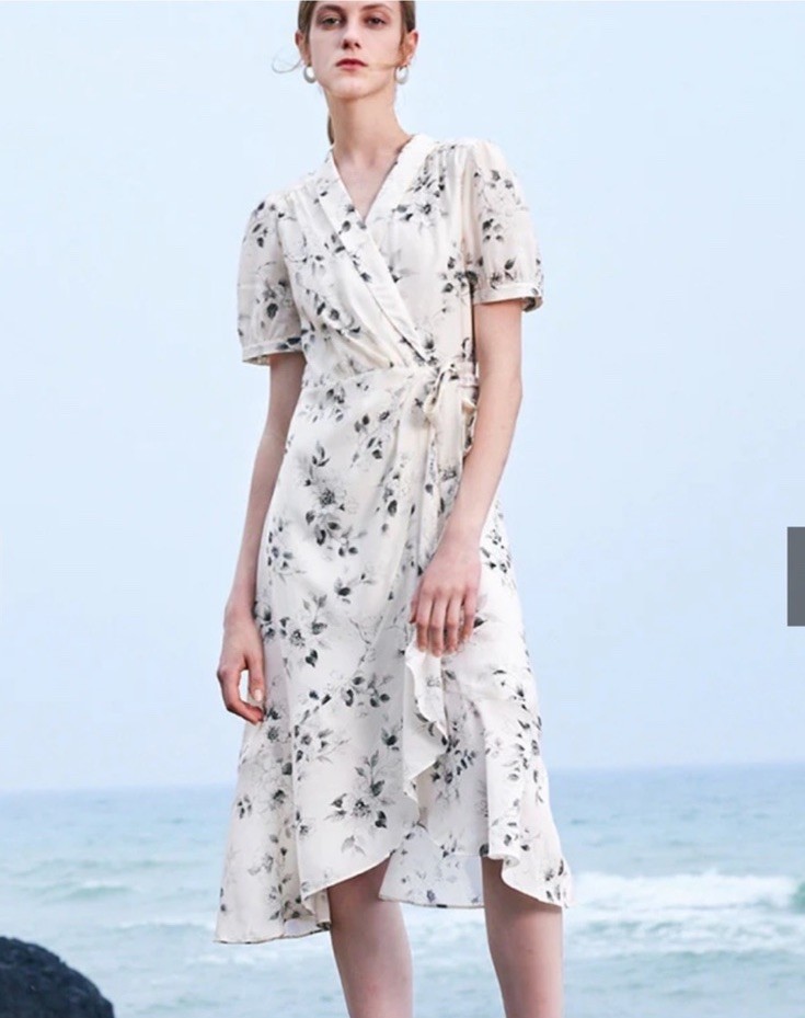 Goelia Ink Floral Print Puff Sleeve Wrap Dress Size 4 Fairy Romantic Feminine