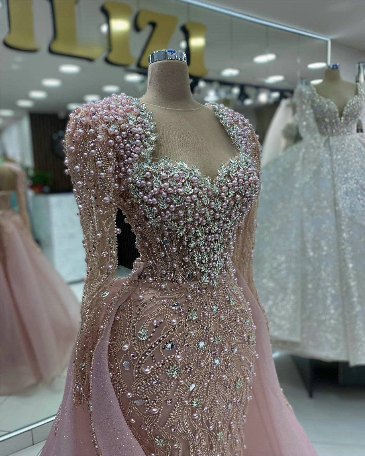 Pink Beaded Mermaid Evening Dresses Long Sleeves Sequins Formal Prom Party Gowns