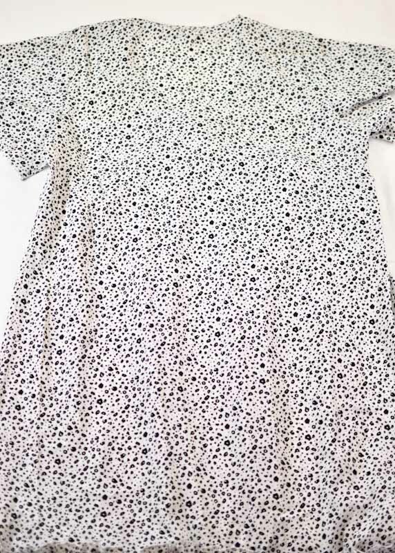 women’s causal summer dress size medium white & black flutter sleeves pull-on