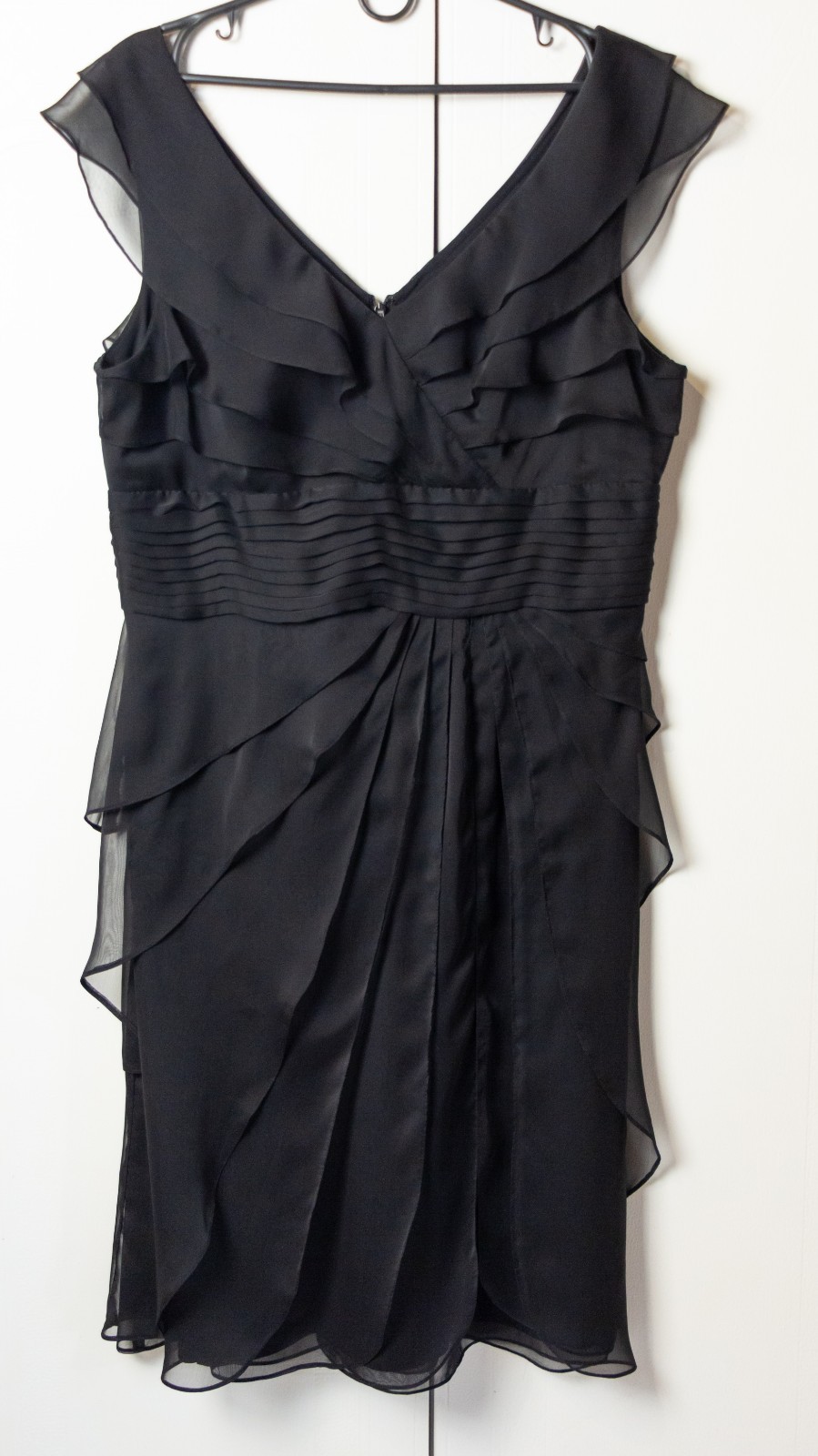 Adrianna Papell Black Chiffon Cocktail Dress Pleated Ruffle Knee Length US 16