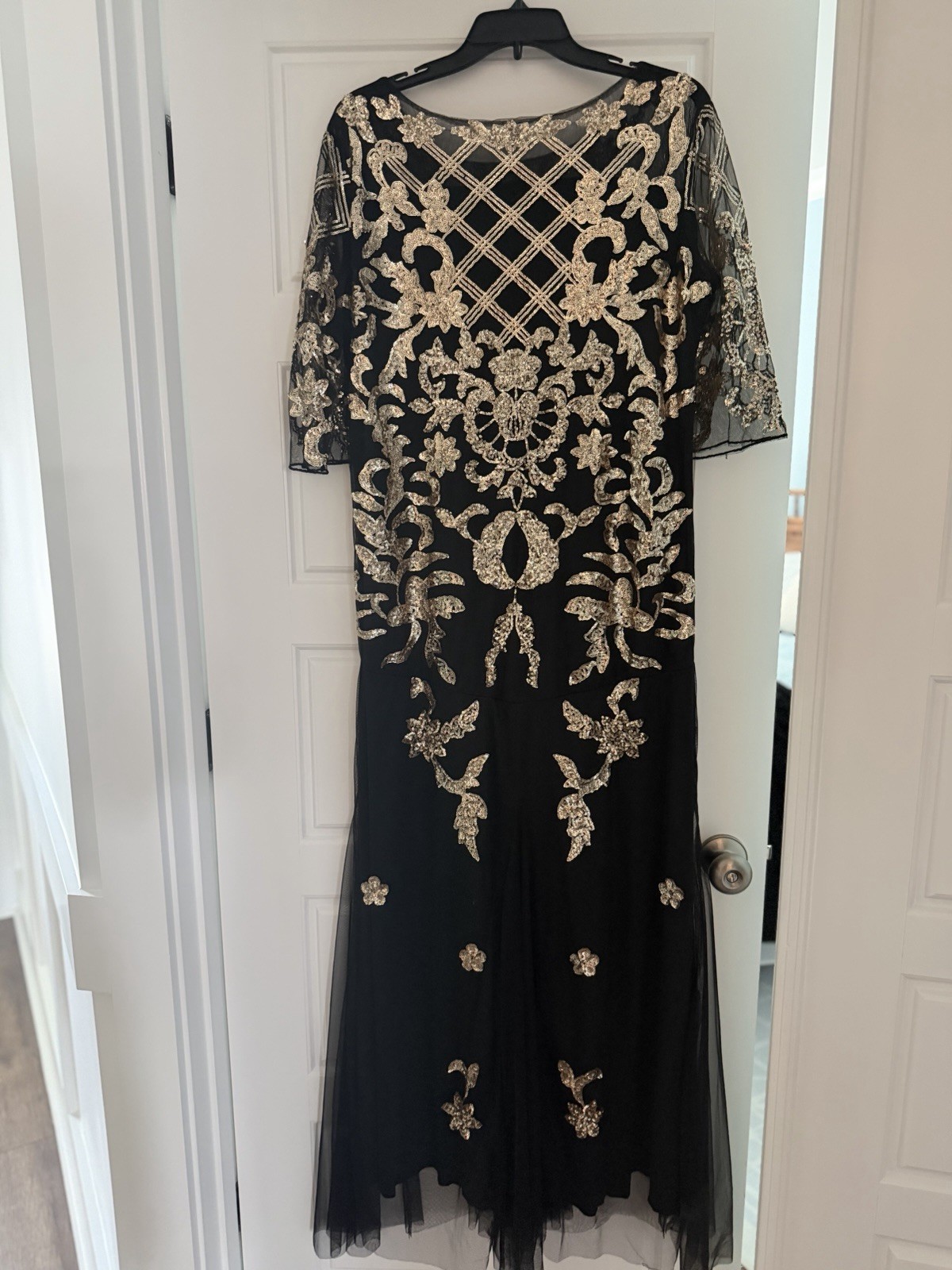 Sparkly Sequins 1920s Black And Gold Dress, Size XXL, Never Worn