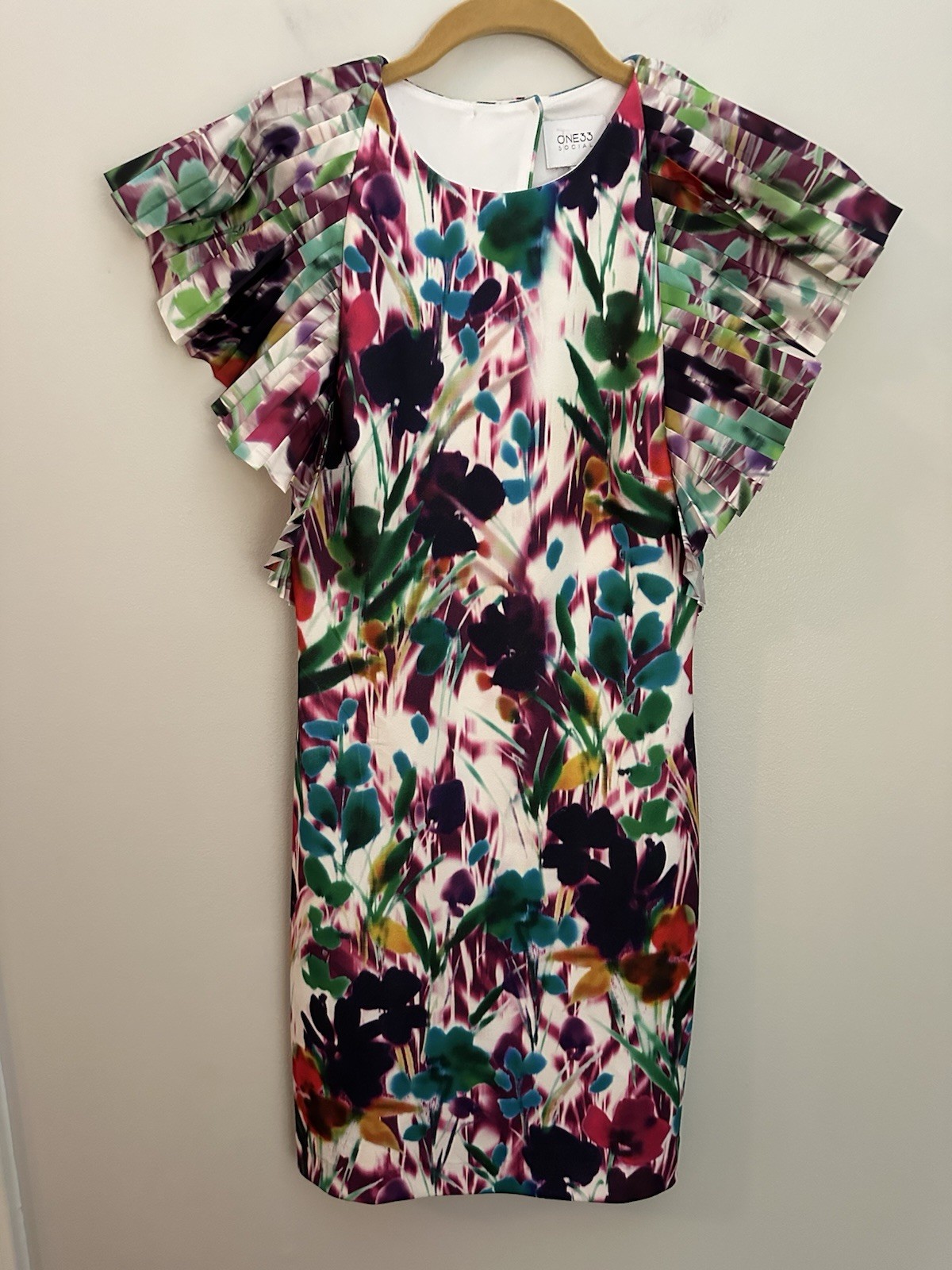 One33 Social by Badgley Mischka Mini Dress Floral Size 2 Excellent Condition
