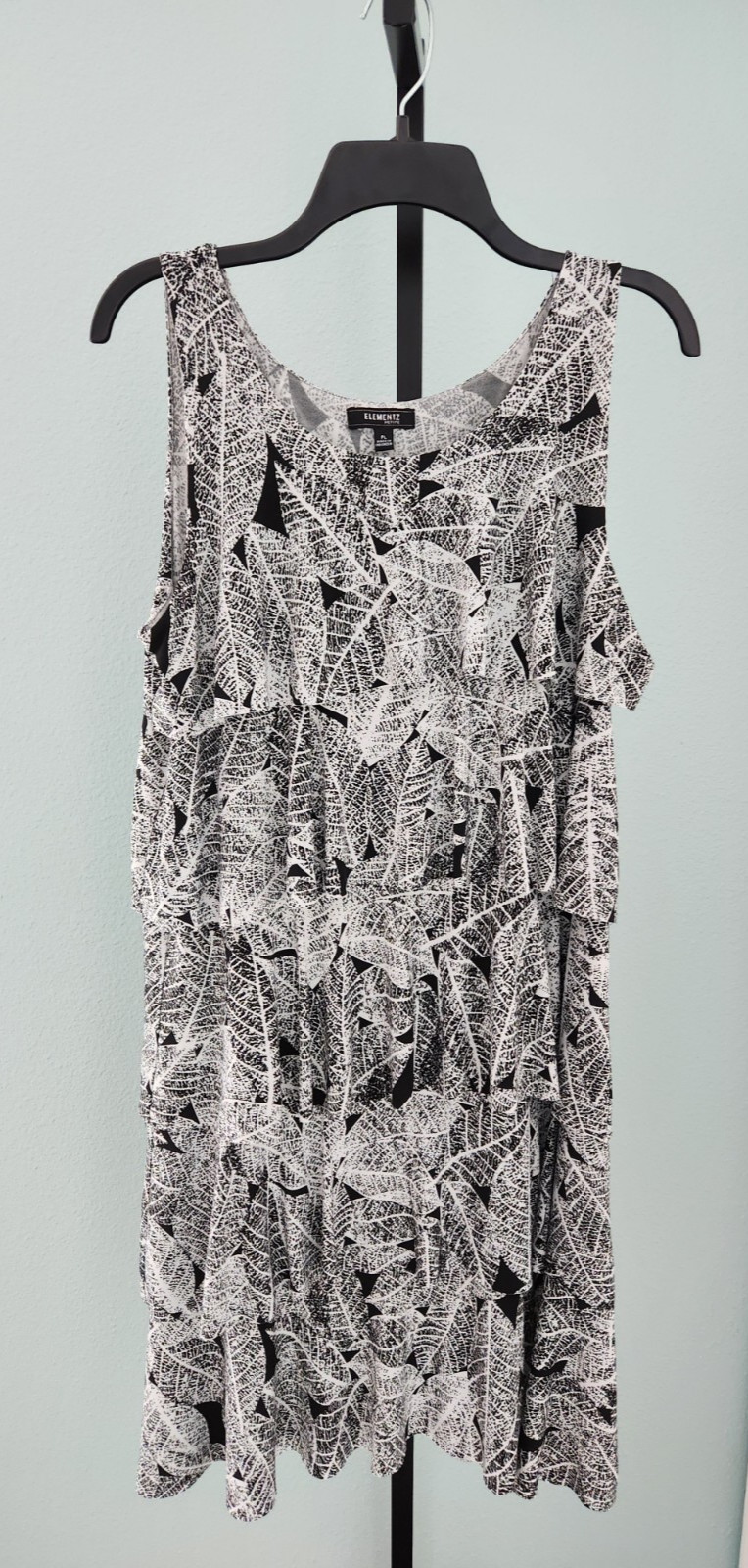 Elementz Dress tiered ruffled layered leaf pattern black/white knit stretch-PL