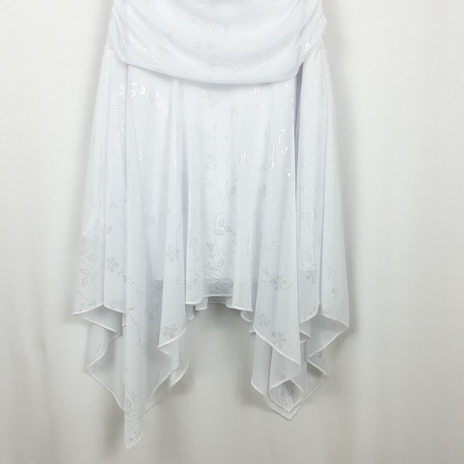 Finesse Womens Halter Dress Size M White Stretch Ruched Sides Handkerchief Hem