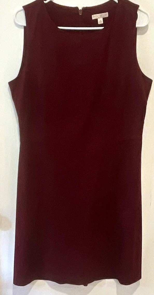 Eva Mendes Burgundy Fit & Flare Sleeveless Round Neck Knee Dress Size S Zip