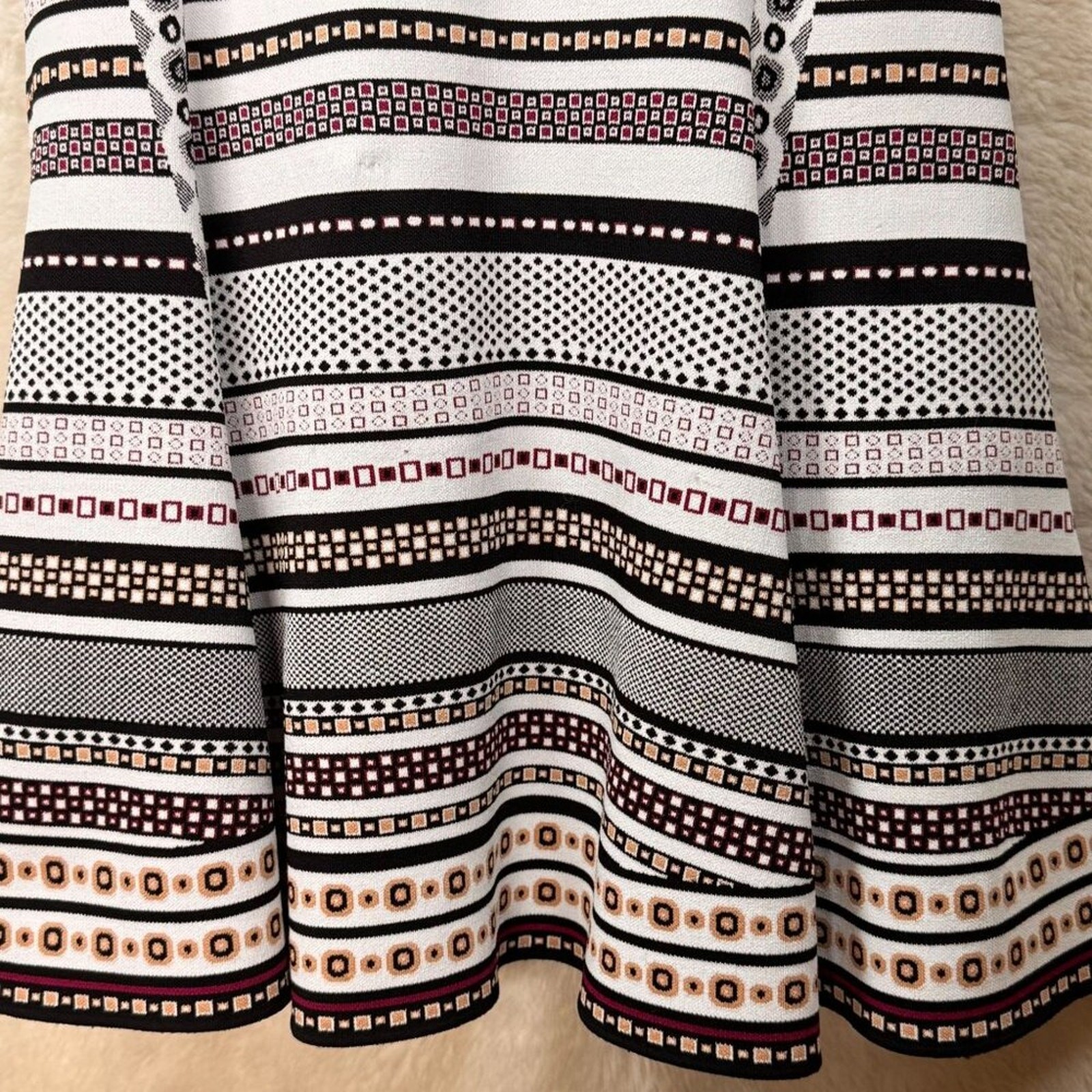 Diane Von Furstenberg Geometric Print Knit Dress Size M
