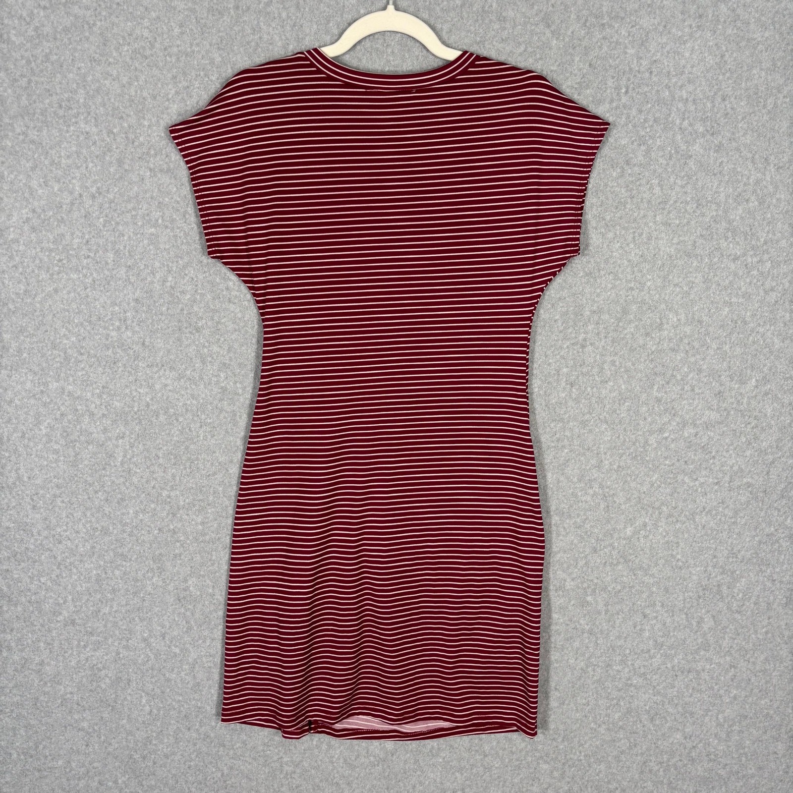 No Comment Dress Juniors Large Burgundy Shirt Twist Knot Jersey Stretch Comfort
