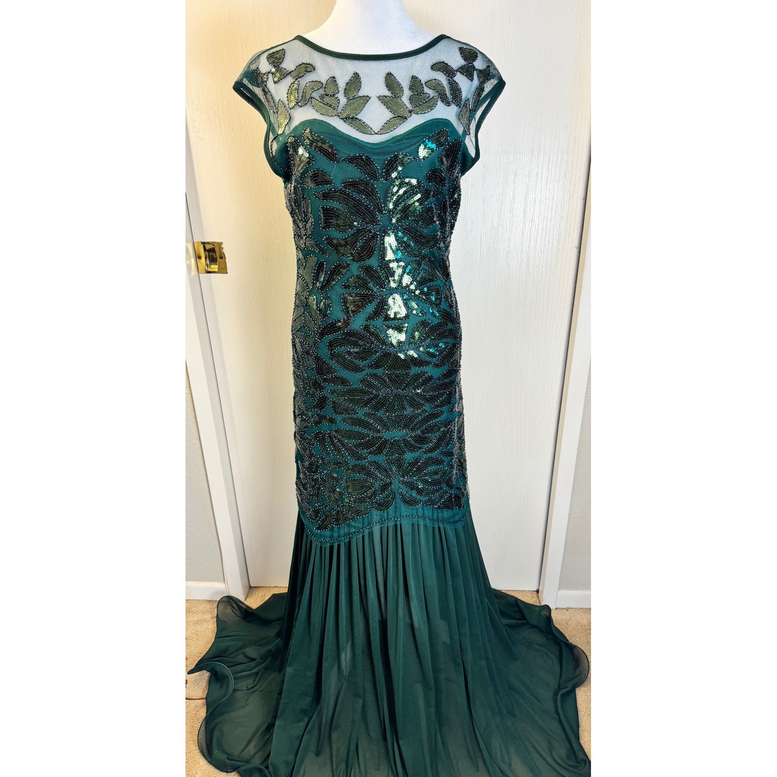 Emerald Green Sequin Beaded Illusion Gown Mermaid Formal Maxi Dress Cap Sleeve