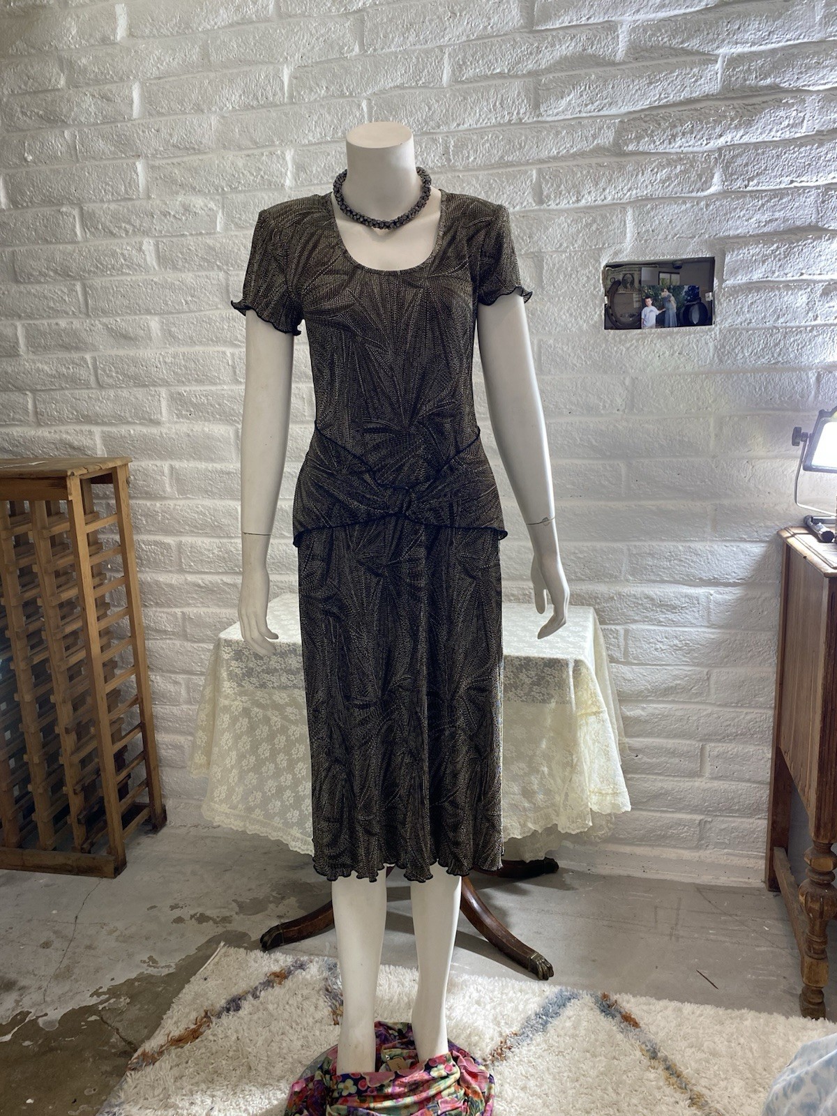 Connected Dress Size 8 NWOT Textured Polyester Sheath W/Mock Belt Sharp