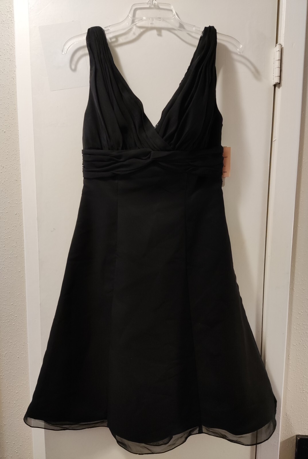 Eden Maids Women’s Black Chiffon Lined Bridesmaid Dress Size 6. P-T-P:17.5in