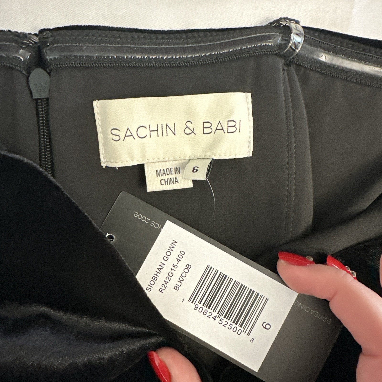 NWT $895 Sachin & Babi [ 6 ] Siobhan Embellished Velvet Faille Gown Black J1476