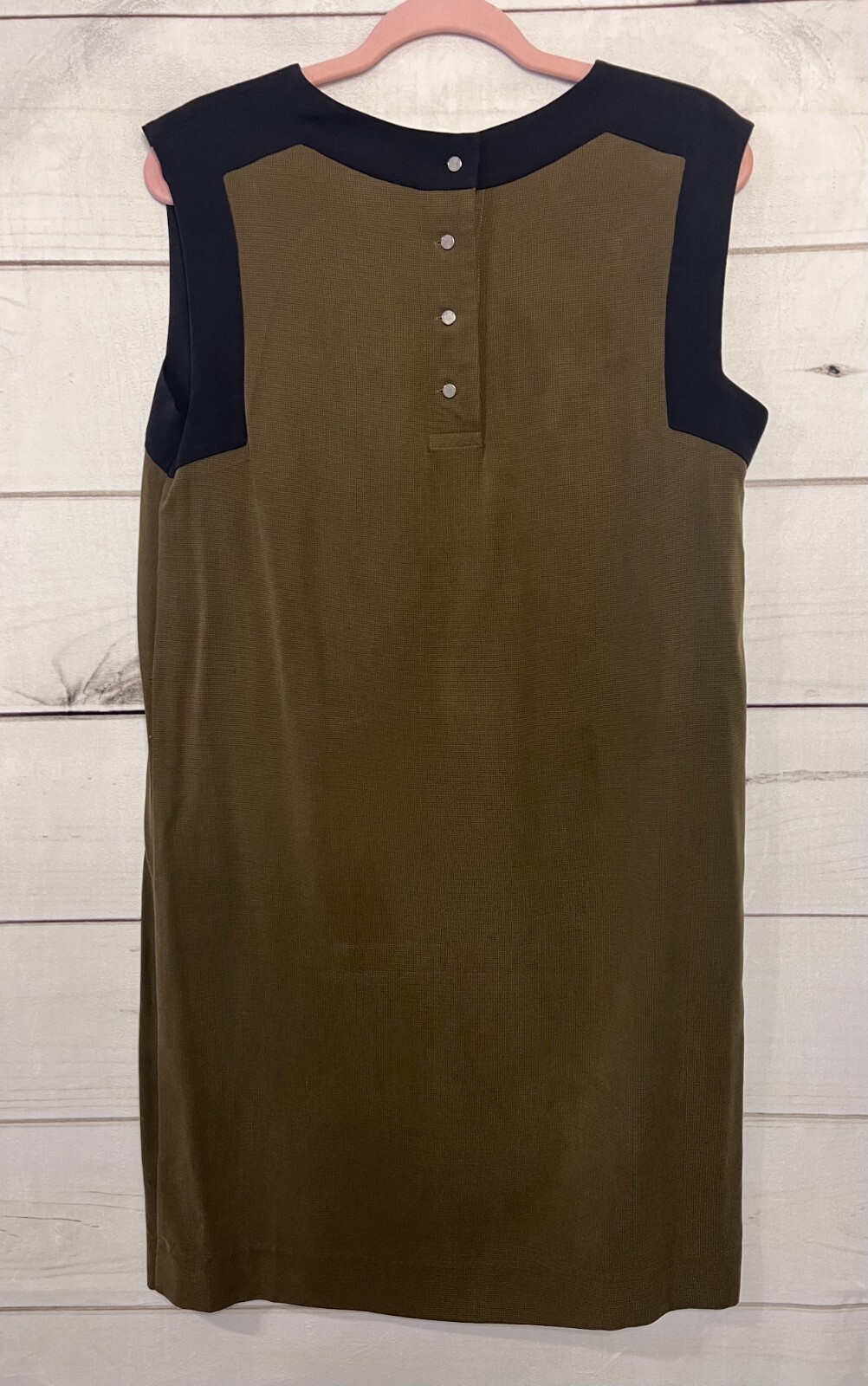 LACOSTE Sleeveless Sheath Dress Olive Black Colorblock Pocket Button Back Women