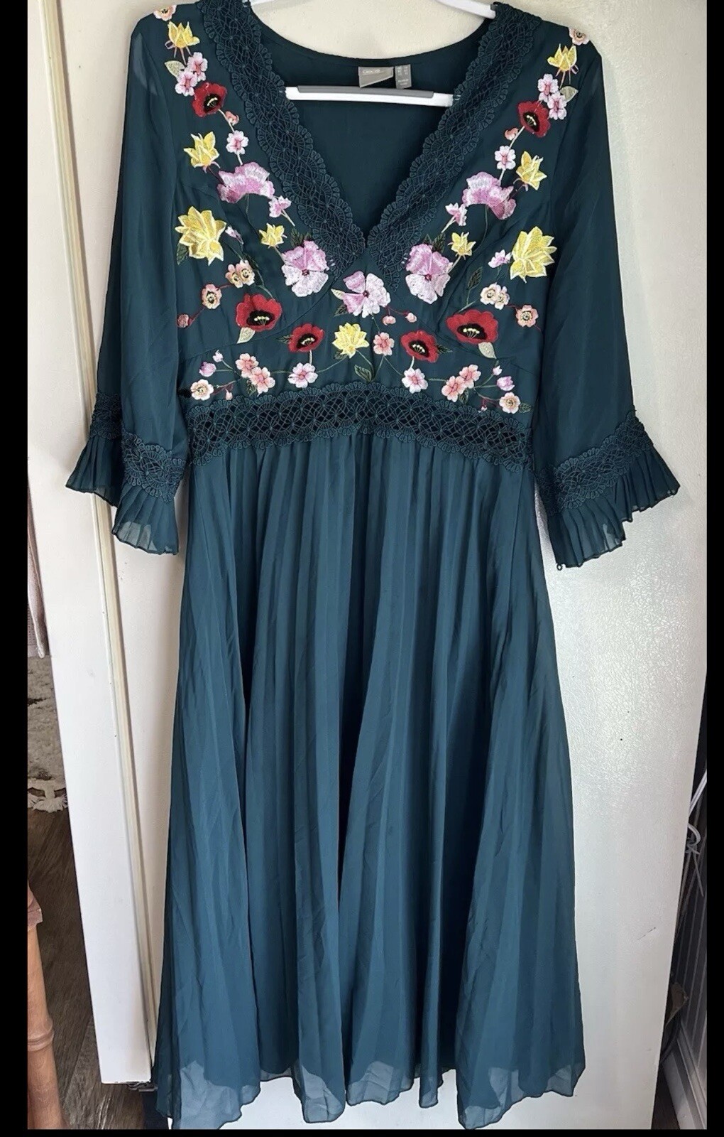 Asos Design Curve Lace Insert Pleated Midi Dress Size 10 Embroidered Floral