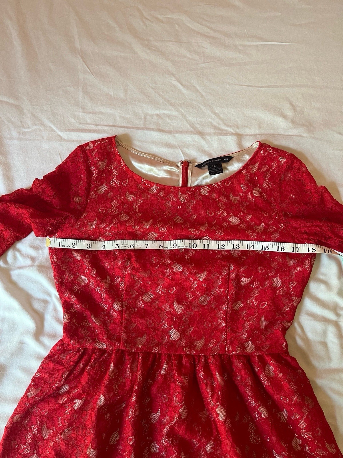 French Connection Half-sleeve Mid-thigh Length Red Lace Dress Women’s Size 8