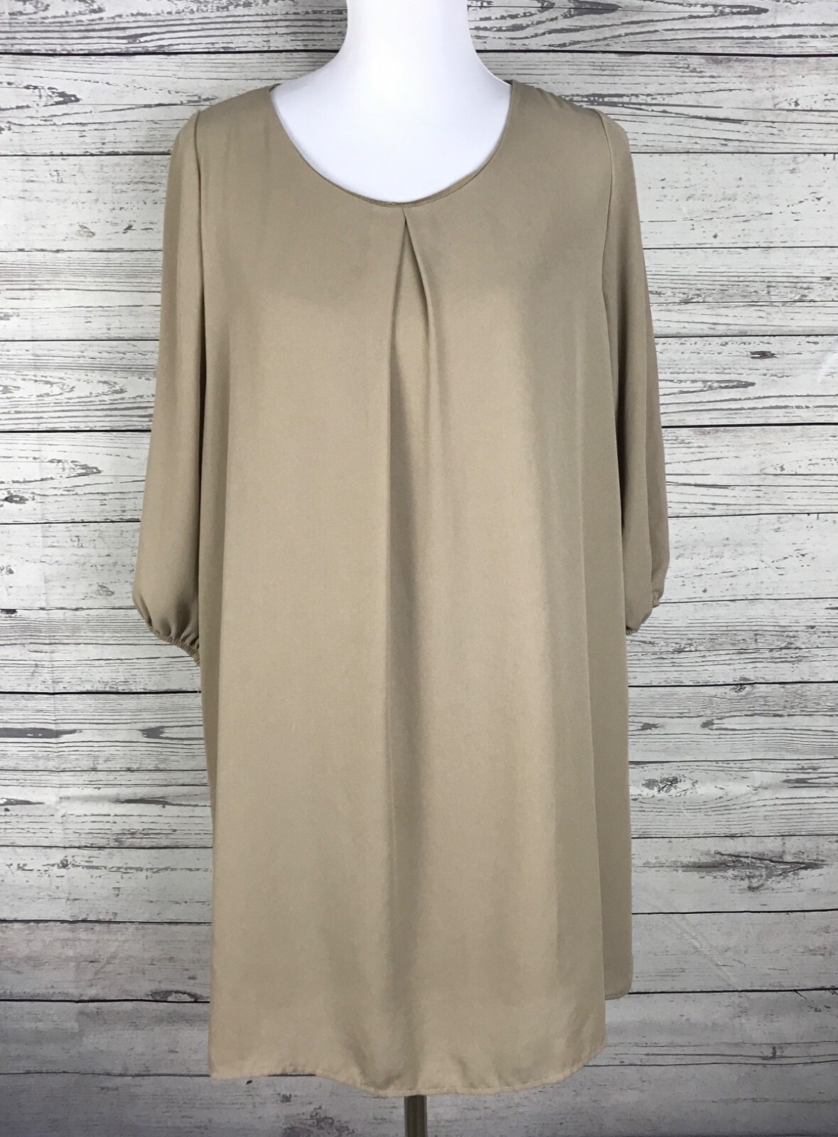 Red Lolly Women’s Tan Beige 3/4 Sleeve Round Neck Lined Shift Dress Size M