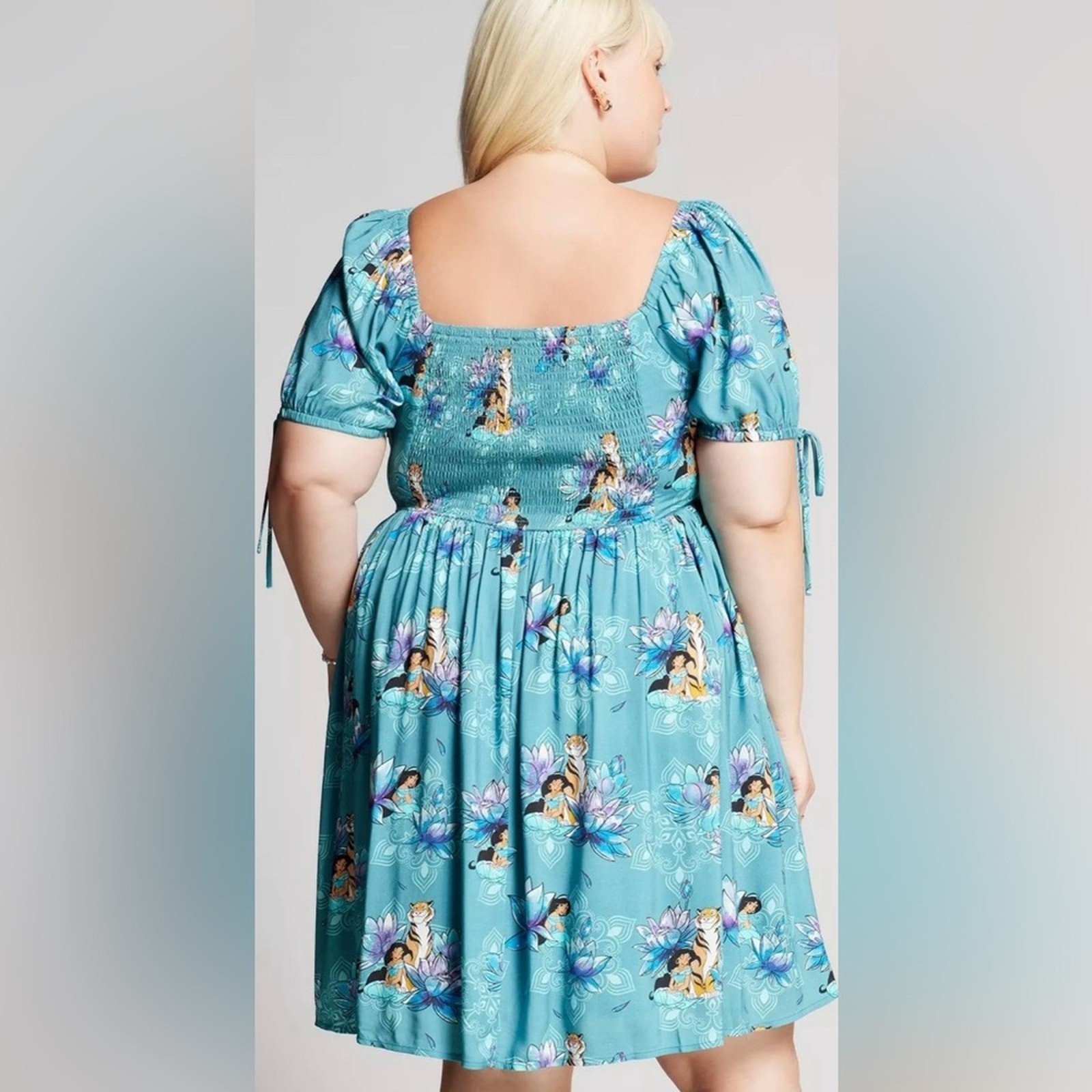 NWOT HER UNIVERSE DISNEY Aladdin Princess Jasmine Floral Midi Dress 4X