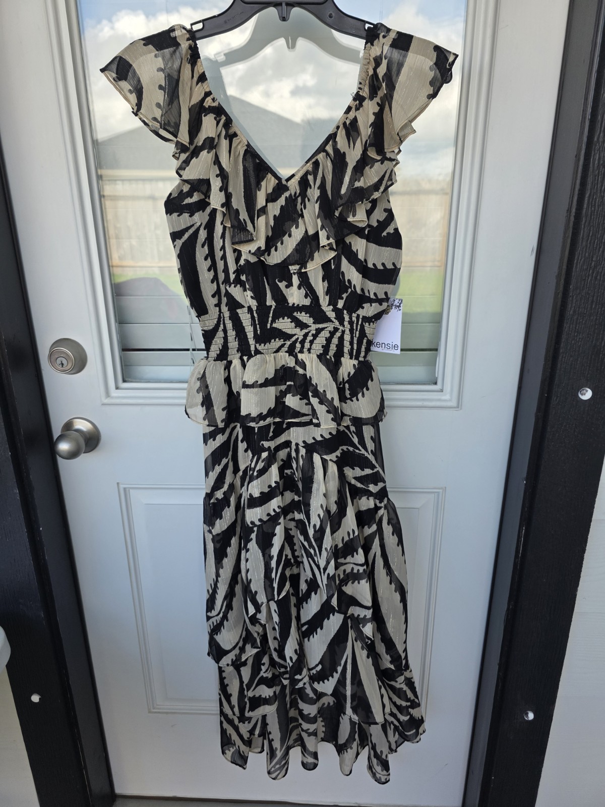 Kensie Dress Size 2 Black Beige Ruffle V Neck Midi Fit Flare Sheer Overlay $129