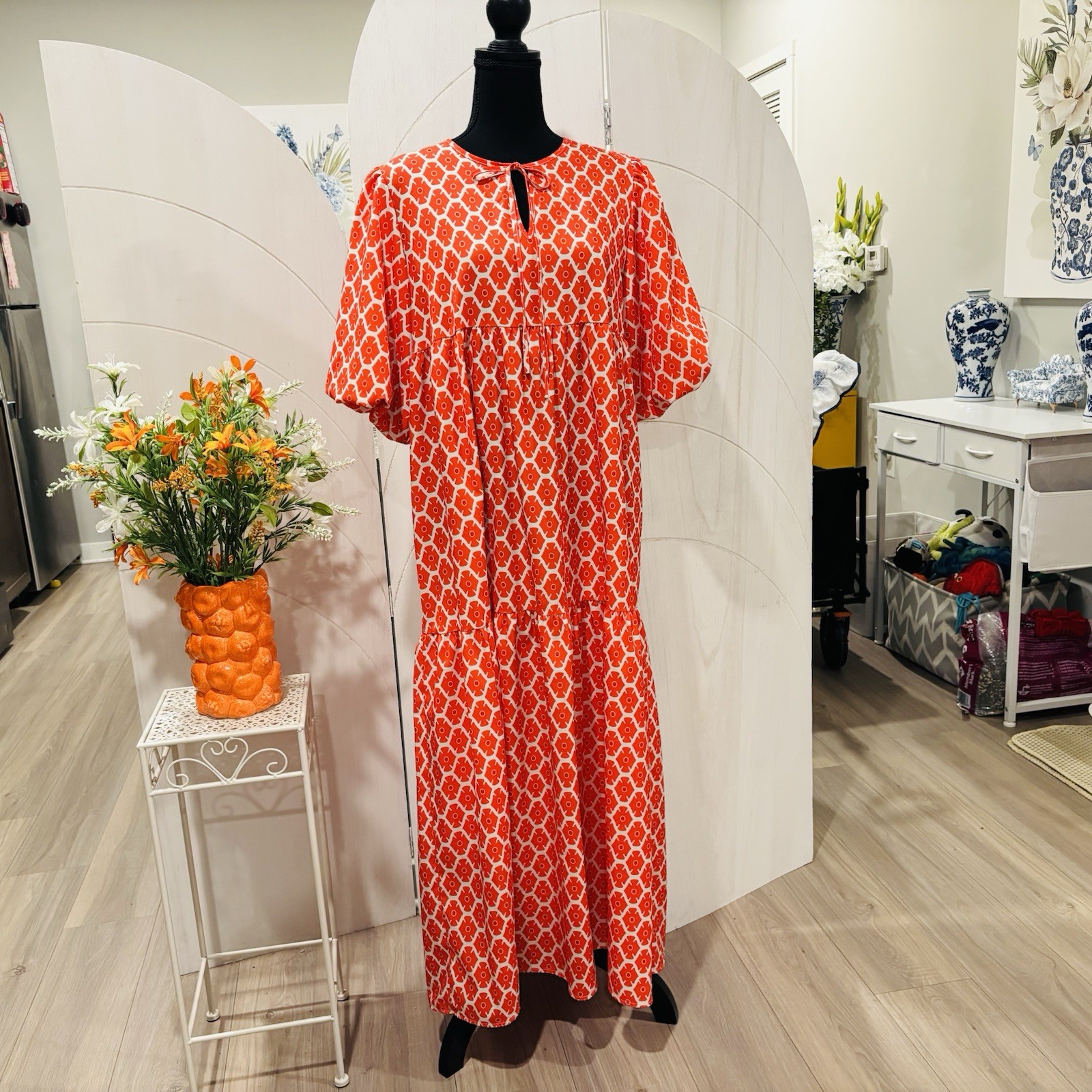 Bright Orange Geometric Floral Puff Sleeve Tiered Maxi Dress – Large – Iron Free